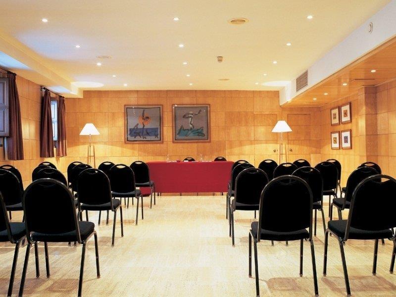 Nh Collection Salamanca Palacio De Castellanos Бизнес фото